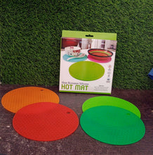 Silicon Hot Pot Mat Set - 4 - Piece Heat - Resistant Trivets for Protecting Surfaces - Justgrabit Inc.