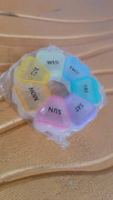 7 - Day Round Weekly Pill Organizer Box (1 Pc) - Justgrabit Inc.