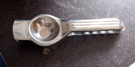 Stainless Steel Lemon Squeezer - Justgrabit Inc.