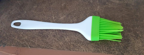 Silicone Kitchen Oil Spatula Brush with Handle Pastry / Cake Brush (17 cm / 1 Pc) - justgrabit.in | Just Grab It