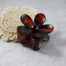 Elegant Plastic Flower Hair Clip (1 Pc / Mix Color) - justgrabit.in | Just Grab It