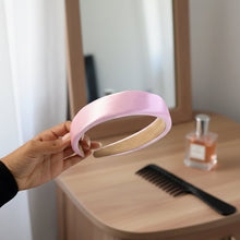 Elegant Padded Satin Finish Hairband (1 Pc) - justgrabit.in | Just Grab It