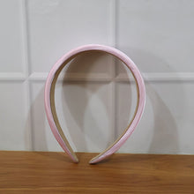 Elegant Padded Satin Finish Hairband (1 Pc) - justgrabit.in | Just Grab It