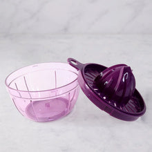 Supermom Plastic Little Hand Juicer 650ml - Justgrabit Inc.