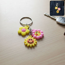 Cute Flower & Smiley Face Cartoon Keychain (1 Pc) - justgrabit.in | Just Grab It