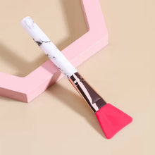 Silicone Face Mask Applicator Brush - (1 Pc) - justgrabit.in | Just Grab It