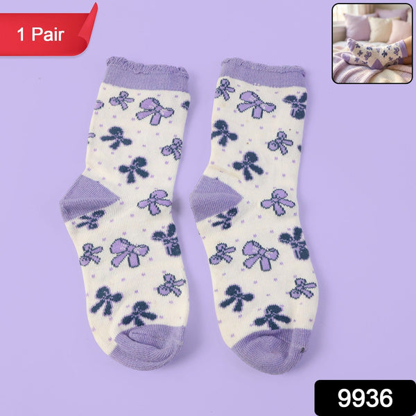 Premium Soft Light Socks (1 Pair / Medium) - justgrabit.in | Just Grab It