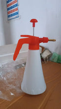 Handheld Pressure Water Sprayer Bottle (1 Ltr) - Justgrabit Inc.