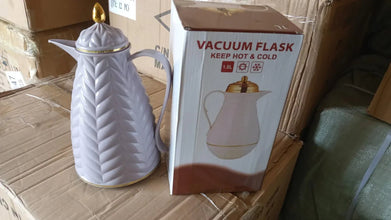 Insulated Tea Kettle Hot and Cold Premium Tea Kettle 1Ltr Kettle | Easy to Carry | Leak Proof | Tea Jug | Coffee Jug | Water Jug | Hot Beverages - justgrabit.in | Just Grab It