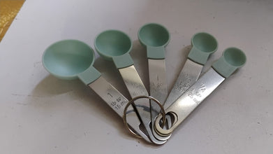 Stainless Steel and Plastics Measuring Spoon (Set of 5 Pc) - justgrabit.in | Just Grab It