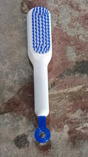 Self - Cleaning Hairbrush – Anti - Static, Detangling, Rotating Massage Comb, Hair accessories - Justgrabit Inc.