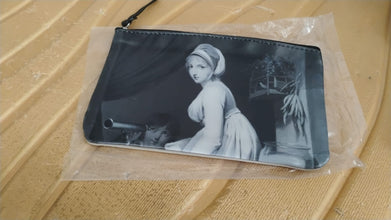 Stylish Multipurpose Makeup & Stationery Bag (19x12cm & 1pc) - justgrabit.in | Just Grab It