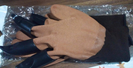 Garden Farming Gloves With Hand Fingertips & Plastic Claws (1 Pair) - Justgrabit Inc.