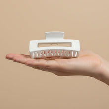 Large Stylish Plastic Hair Clip (1 Pc) - justgrabit.in | Just Grab It