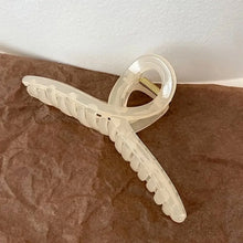 Big Plastic Hair Claw Clips Strong Clips (1 Pc / Mix Color), Hair accessories - Justgrabit Inc.