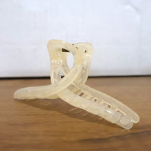 Big Plastic Hair Claw Clips Strong Clips (1 Pc / Mix Color), Hair accessories - Justgrabit Inc.